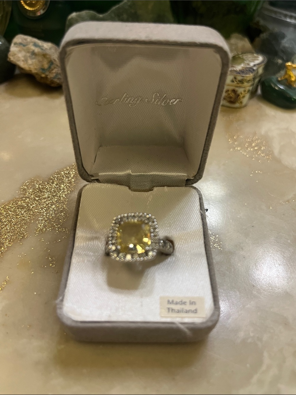 Beautiful citrine ring size 6 1/2